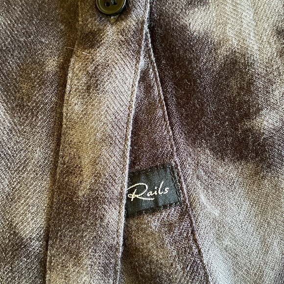 Rails Hunter Charcoal Tie Dye button down shirt NWOT - Picture 9 of 12